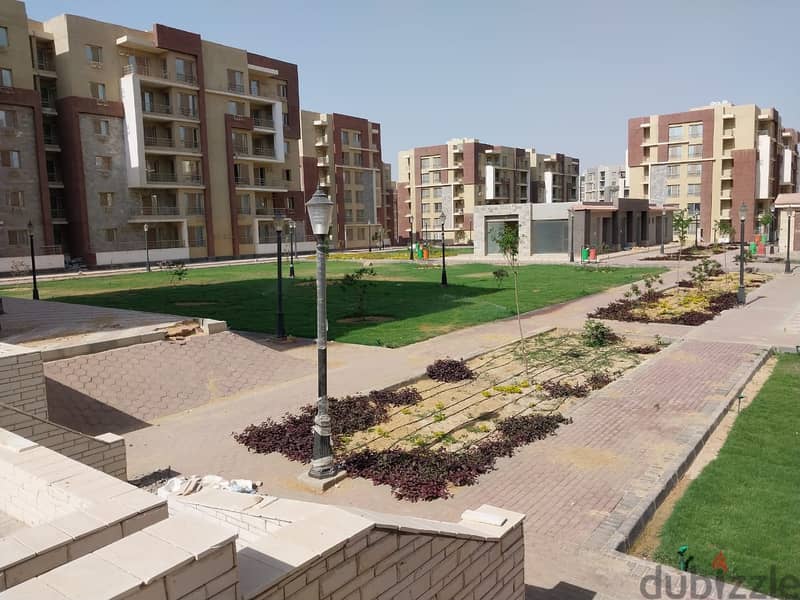 للبيع شقة رائعة بالتجمع الخامس بالقاهرة الجديدة 0