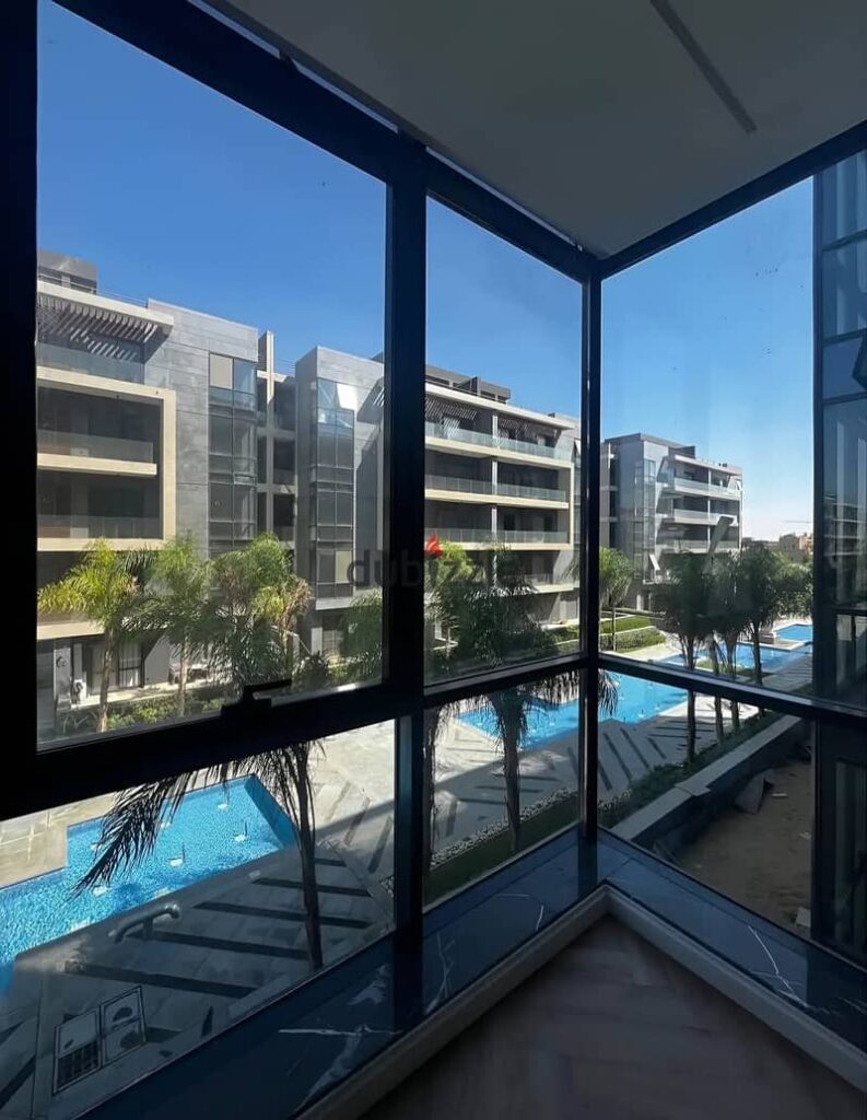 شقة متشطبة 215م على فيو مميز للبيع بالتقسيط فى كمبوند لافيستا الباتيو اورو La Vista El Patio Oro التجمع الخامس 0