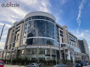 2,000,000 ج.م امتلك مكتبك الاداري متشطب استلام فوري متاجر ب 50,000 شهريا مع زياده سنويه 15% ل 22% كل سنه هتدفع مقدم 2.000. 000 وهتاخد منهم 520,000 بشيك بعد التعاقد