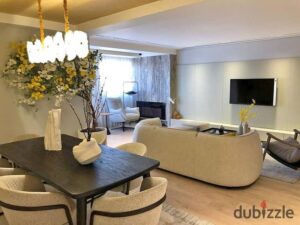 3,400,000 ج.م للاستلام فوري كاش في كمبوند المقصد شقة للبيع تشطيب الترا سوبر لوكس في العاصمة الادارية بفيو مباشر علي البرج الايقوني