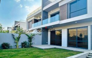 فيلا 235م كورنر فيو مفتوح على club house & garden فى لافيستا باتيو تاون التجمع الخامس القاهرة الجديدة 27,200,000 ج.م