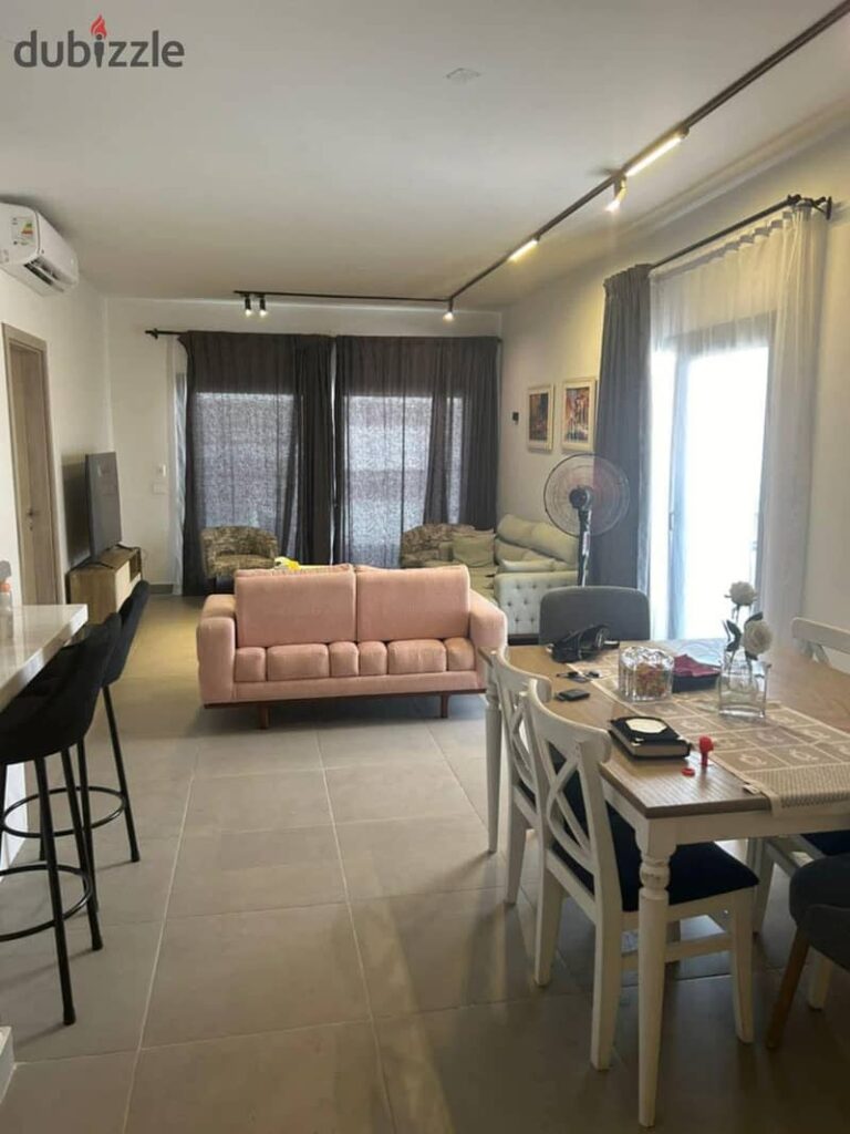 شقة بجاردن للبيع للاستلام فوري متشطبة بمنطقة مميزة في مصر الجديدة و تقسيط علي 10 سنين 0