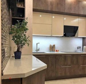 للاستلام فوري شقة 3 غرف للبيع متشطبة بالفرش و الاجهزة الكهربائية بالتقسيط في شيراتون 11,500,000 ج.م