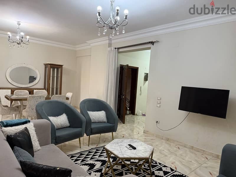 شقة فندقية مفروشة فرش راقي حديث موقع مميز في التجمع اول سكن 0