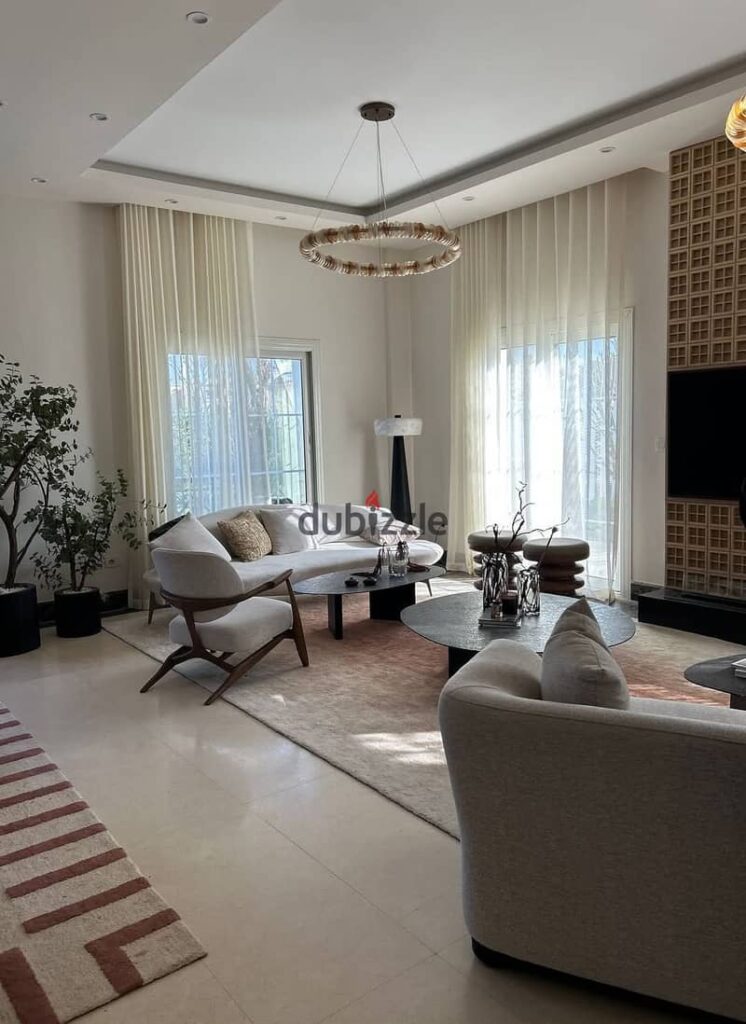 فيلا / 5 غرف / متشطبه / جاهزة للمعاينه / بالتقسيط علي 8 سنين للبيع ف ماونتن فيو العاصمة Grand valleys 0