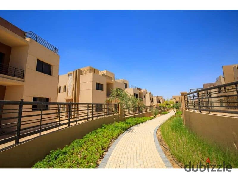 توين هاوس3 غرف للبيع نصف تشطيب داخل كمبوند الما في الشيخ زايد 0