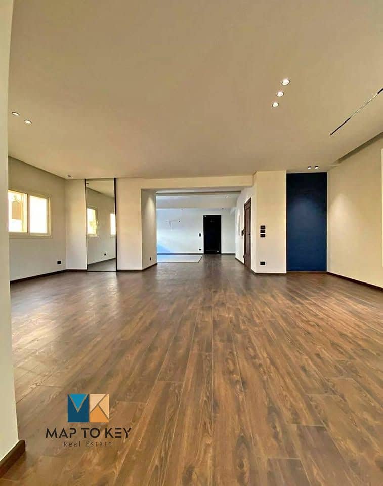 شقة كورنر للبيع في الجولدن سكوير بسعر لقطة وتقسيط مريح 0