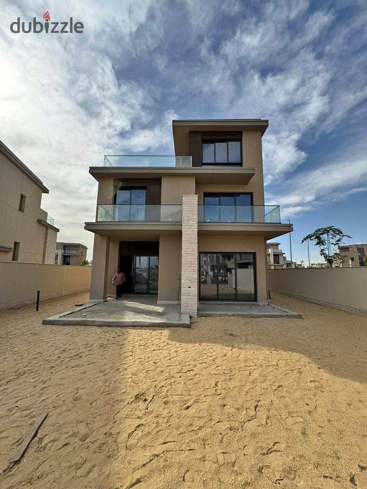 فيلا كبيره بكمبوند THE ESTATES استلام فوري  فيو لاند سكيب 0