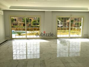 280,000 ج.م فيلا مستقلة للإيجار بحمام سباحه خاص و حديقه خاصه