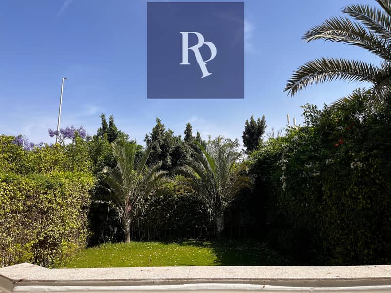 فيلا مميزة البيع بالمطبخ والتكييفات والتشطيبات الفاخرة! للبيع في زهرة التجمع – تصميم راقٍ 4 أدوار وجاردن 0