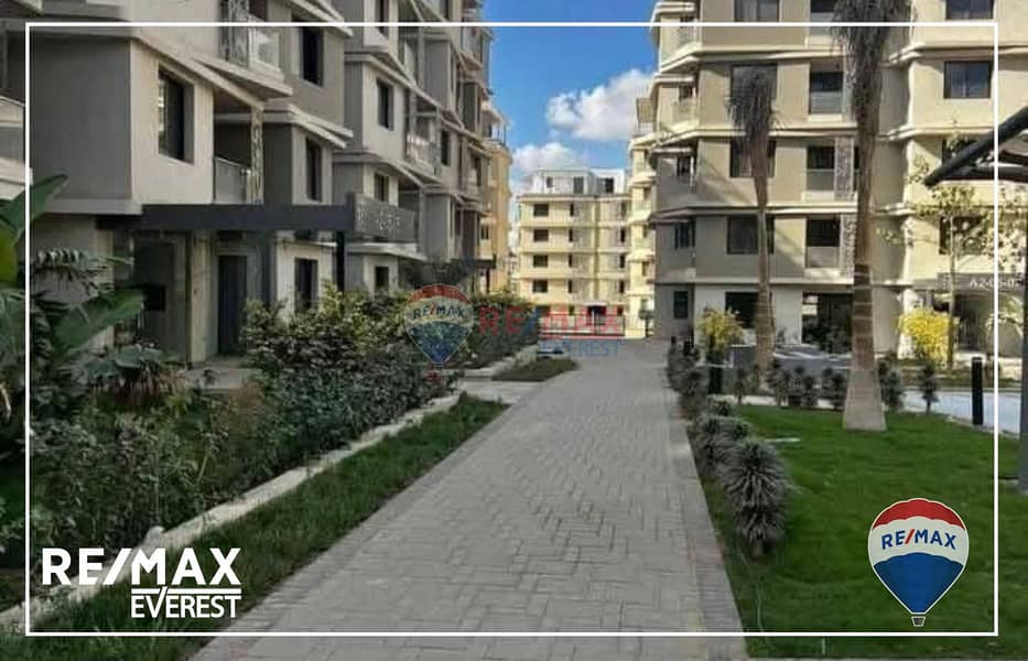 فرصة استثمارية | شقة للبيع بالقرب من جامعة بادية 0