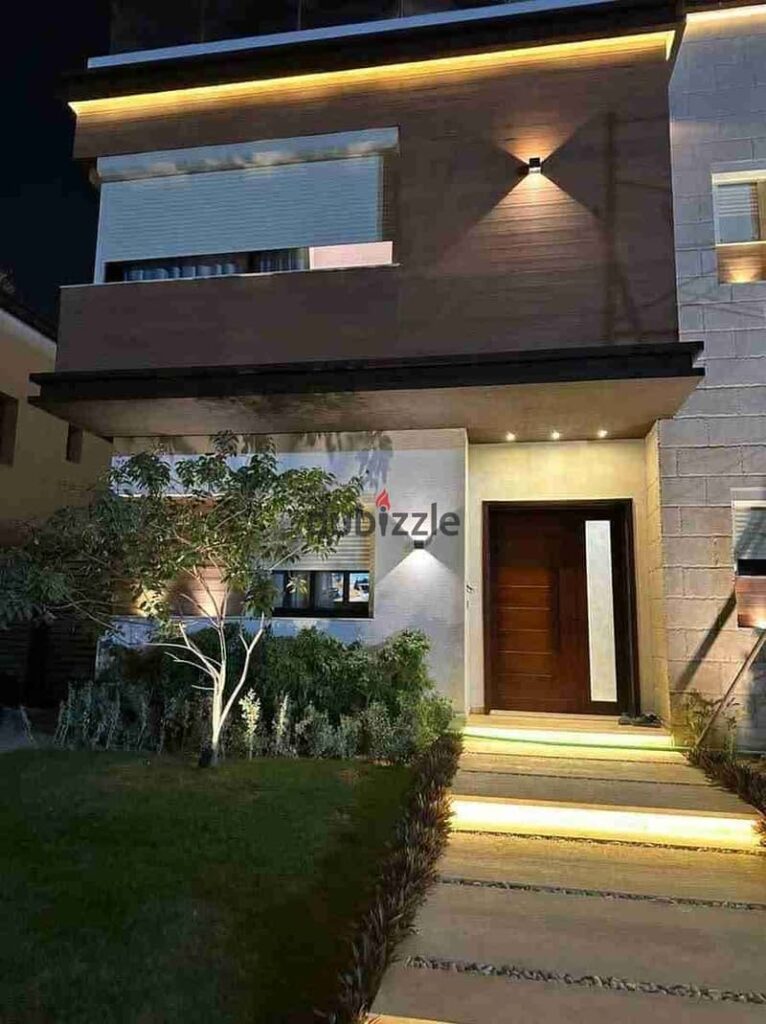 دوبلكس للبيع بجوار هايد بارك في Azzarالتجمع الخامس 0