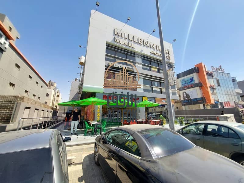 محل استلام فوري للبيع دور ارضى على واجهتين بالتجمع الخامس بجوار المحكمة 0