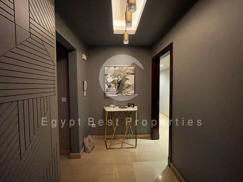 شقة مفروشة بالكامل للبيع في كمبوند كايرو فيستيفال سيتي القاهرة الجديدة 0