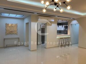 ايستاون ١٥٦م متشطبة تكيفات ومطبخ موقع مميز اقل سعر 13,580,000 ج.م