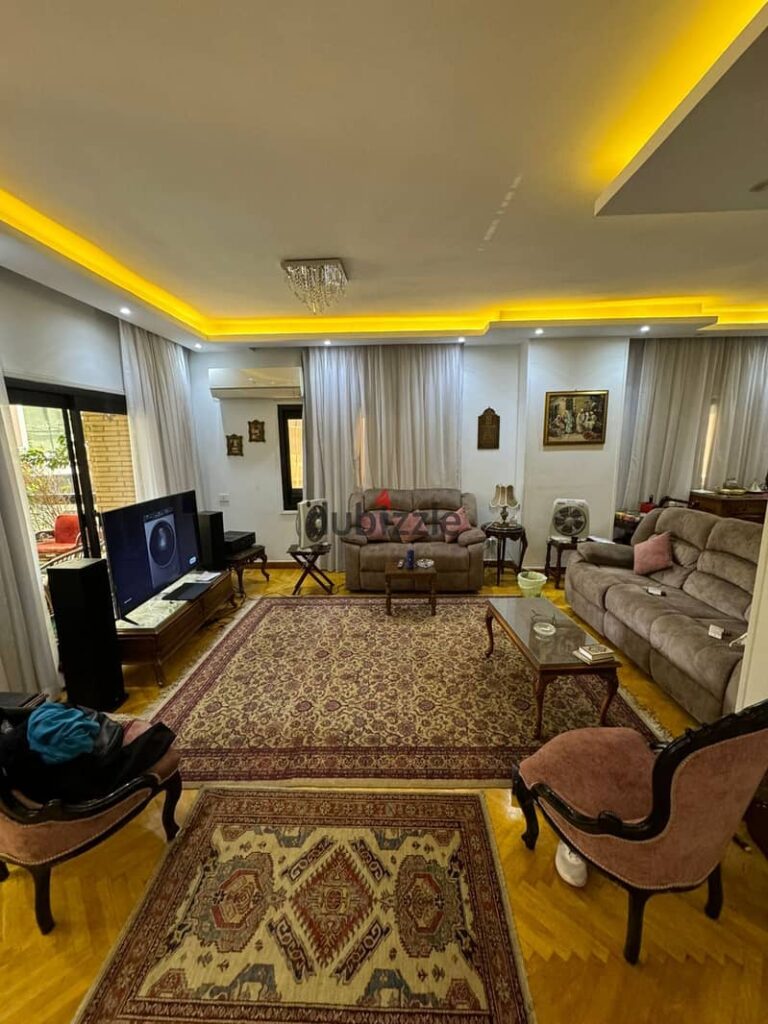 شقة 190 م في شارع عدن بالقرب من شارع شهاب المهندسين 0