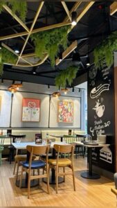 محل مميز للإيجار بالمنصورة المشاية الرئيسي واجهة ممتازة 80,000 ج.م