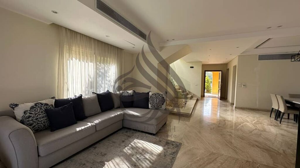 فيلا متشطبة للبيع في ستون بارك التجمع الخامس استلام فوري موقع مميز اقل من سعر السوق 0