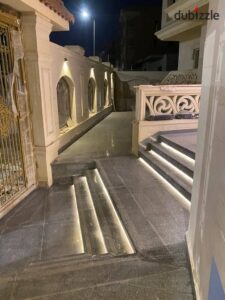 6,426,000 ج.م شقة 153م ( 3 غرف ) جاردن 39م بالسياحية الرابعة امام مول العرب دقيقة من ميدان جهينة .