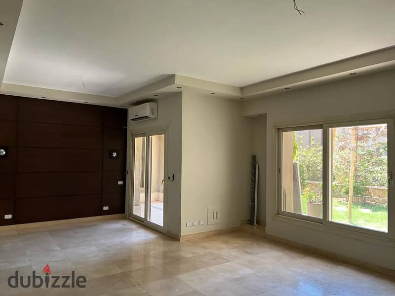 شقة أرضي بحديقة للإيجار في كمبوند ذا فيلدج 0