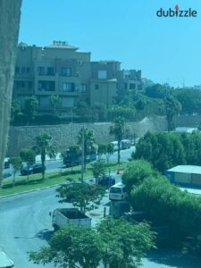 للبيع شقة في مبني الفورمكس 120م في كمبوند بيفرلي هيلز متشطبة تشطيب مودرن 6,500,000 ج.م