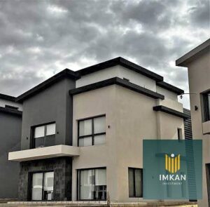 42,000,000 ج.م فيلا للبيع استلام فورى فيو على النادى امام الرحاب فى كمبون دكريك تاون التجمع الأول القاهرة الجديدة