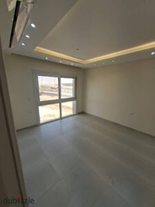 شقة فاخرة للإيجار نص مفروش هايد بارك، القاهرة الجديدة 55,000 ج.م