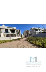 10,000,000 ج.م استلم 2025 – فيلا تاون هاوس كورنر مميزة في البوسكو سيتي بعقد قديم وبسعر أقل من السوق