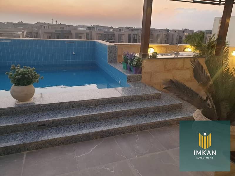 بنتهاوس بجاكوزى 195 متر + 150متر رووف ( استلام فورى ) فى التجمع الخامس على شارع التسعين فى كمبوند جاليريا مون فالى 0