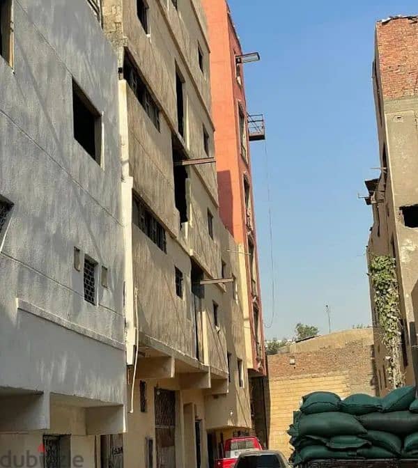 مصنع للبيع بالمنطقه الصناعيه الإيرانية البساتين 0