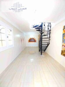 دوبلكس 200م للبيع في الإسكندرية شاطئ النخيل بجوار البحر موقع ممتاز جدًا شامل الخدمات 910,000 ج.م