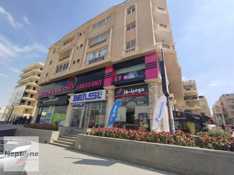 للايجار محل تجارى ارضى كافة الانشطة40م لاسيتيه بلازا منطقةا لحصرى 0