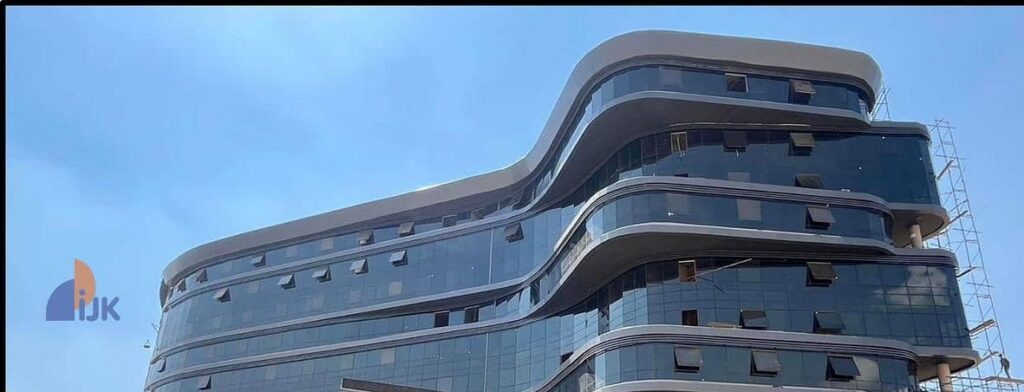 محل تجارى للبيع استلام فورى فى ال mu23 واجهه مباشرةً على البرج الايقونى ومحور الأمل 0