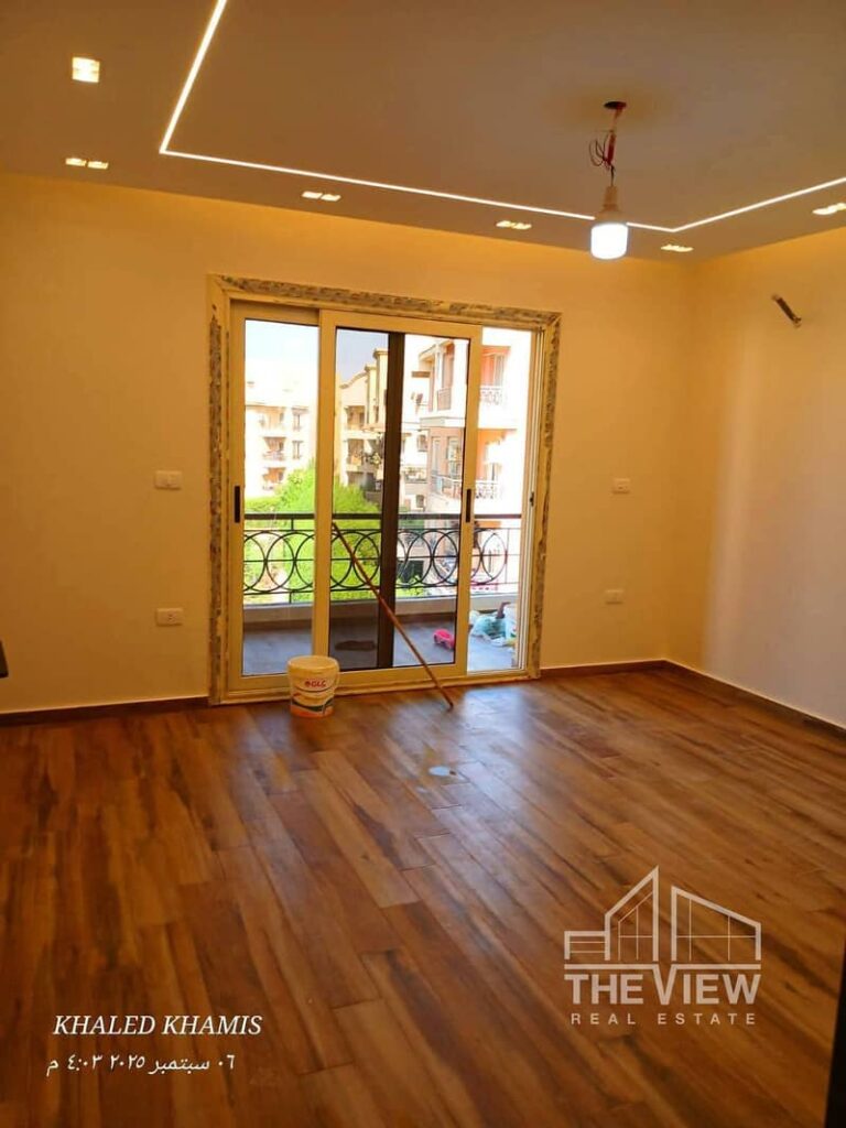 شقة  مميزة  للبيع  كمبوند  الخمايل  الشيخ  زايد امام هايبر وان متشطبة  الترا مودرن اول سكن فيو لاند سكيب 0