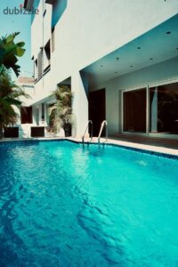 شقة فاخرة للإيجار ليك فيو دور أرضي مع مسبح خاص 127,000 ج.م