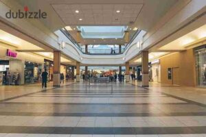 مول تجاري ثاني نمره من شارع التسعين الجنوبي في التجمع الخامس للبيع مساحه الارض 1100 متر 400,000,000 ج.م