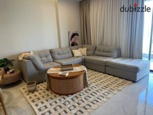 شقة مفروشة بالكامل غرفتين سوبر لوكس للإيجار بكمبوند ليك فيو ريزيدنس بالمربع الذهبي بالقاهرة الجديدة 75,000 ج.م