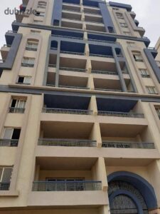 شقة 219 م في معادي فالي زهراء المعادي خلف فودافون وبجوار تيجان 2 ونادي وادي دجلة 5,750,000 ج.م