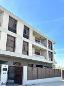 بنتهاوس في حي النادى بمدينة الشروق1 فيو بحرى ومفتوح على لاند سكيب امام ماى فير (طلعت مصطفي) وقريب من مدينتى 6,255,000 ج.م