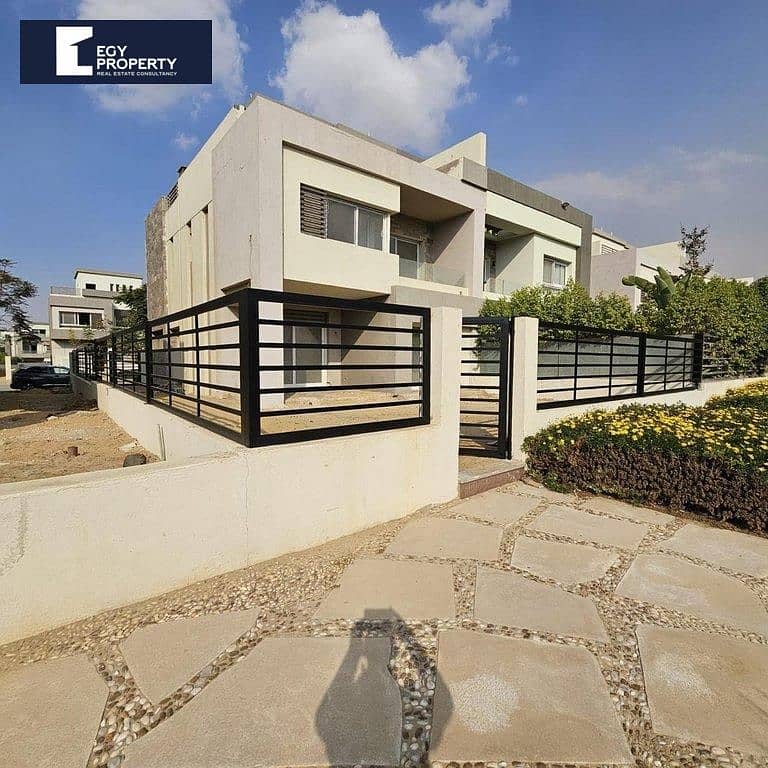 فيلا في هايد بارك جاهزة للتسليم – سعر مميز - القاهرة الجديدة التجمع الخامس 0