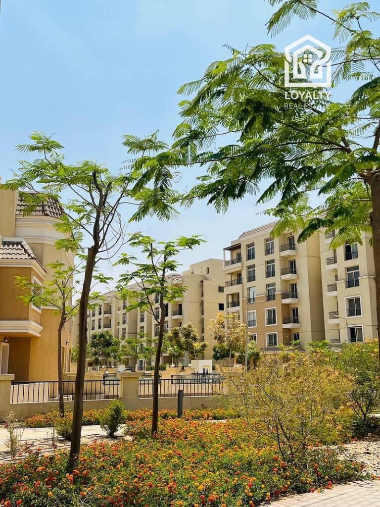 شقه كورنر مش مجروحه   للبيع استلام فوري في كمبوند ساكن بافلعل القاهرة الجديدة Apartment for Sale  Sarai  New Cairo 0