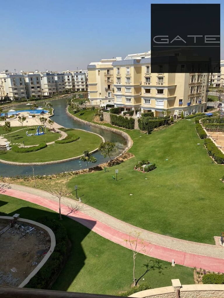 شقة للبيع 275م في ماونتن فيو هايد بارك برايم لوكيشن – ڤيو مفتوح على حمام سباحة واسع ولاندسكيب على بُعد دقيقة واحدة من البوابة 2 و النادي 0