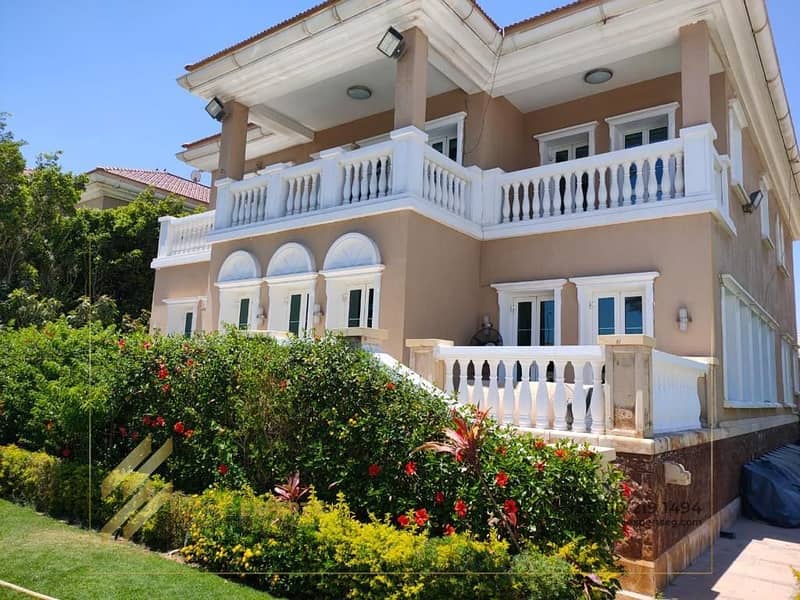 لعشاق حياة القصور قصر للايجار في كايرو فيستيفال سيتي التجمع الخامس 0