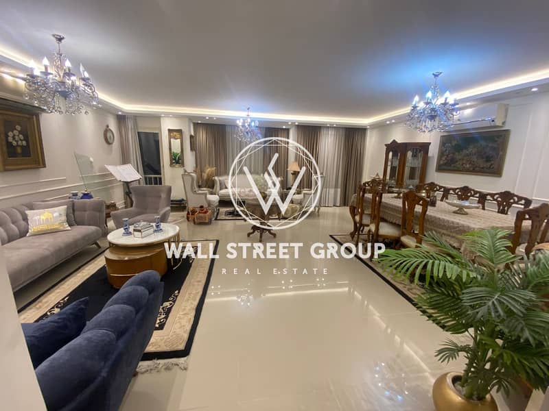 شقه متشطبه الترا سوبر لوكس بسعر مميز للبيع في كمباوند جايد 0