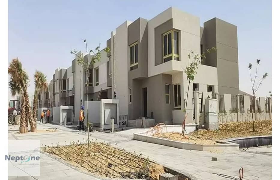 تاون هاوس (كورنر)  استلام فورى فى باديه 230م  من المالك مباشرة 0