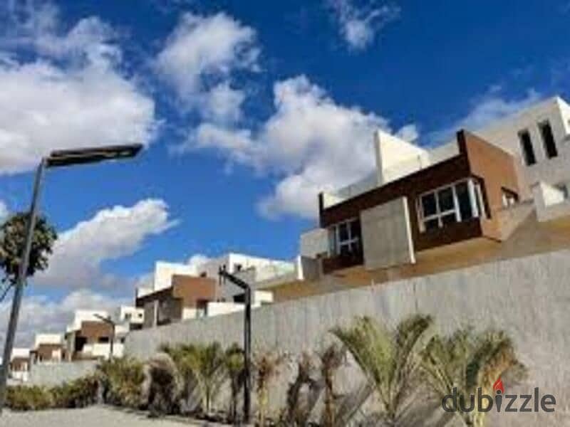 فيلا مستقله للبيع 420م على ناصية ارض 460م فيو مميز 5 غرف ماستر فى كمبوند سولايا Solaya Compound بالقرب من نيو جيزة و بالقرب من جولز ماونتن فيو و الشيخ 0