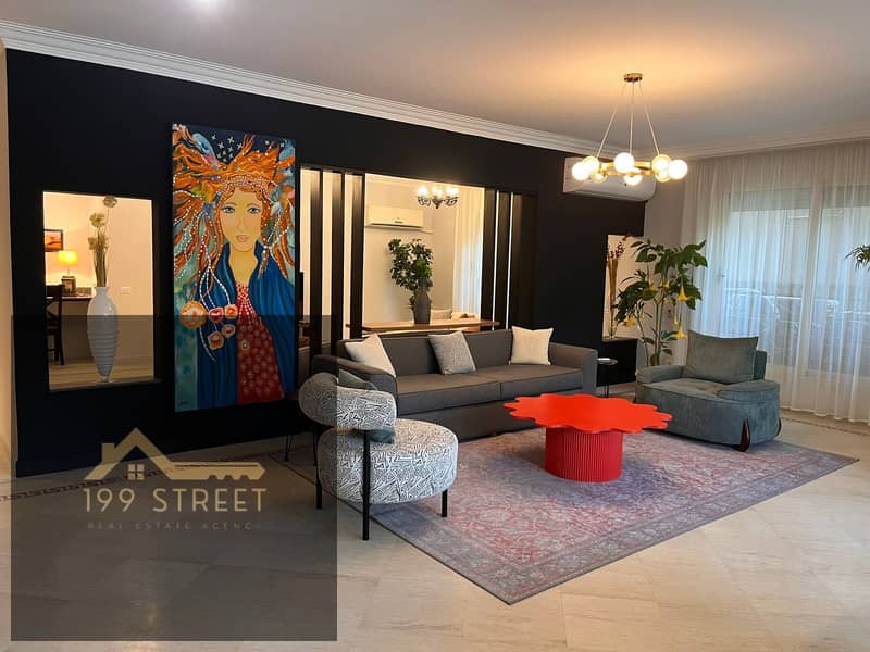 شقة فاخرة للإيجار بسرايات المعادي | ٤ غرف منها ماستر | ٢ حمام + ضيوف | غرفة غسيل | شيش كهرباء وزجاج عازل | بمساحه ٢٢٠ | سعر  الايجار : ١٤٤،٠٠٠ جنيه 0