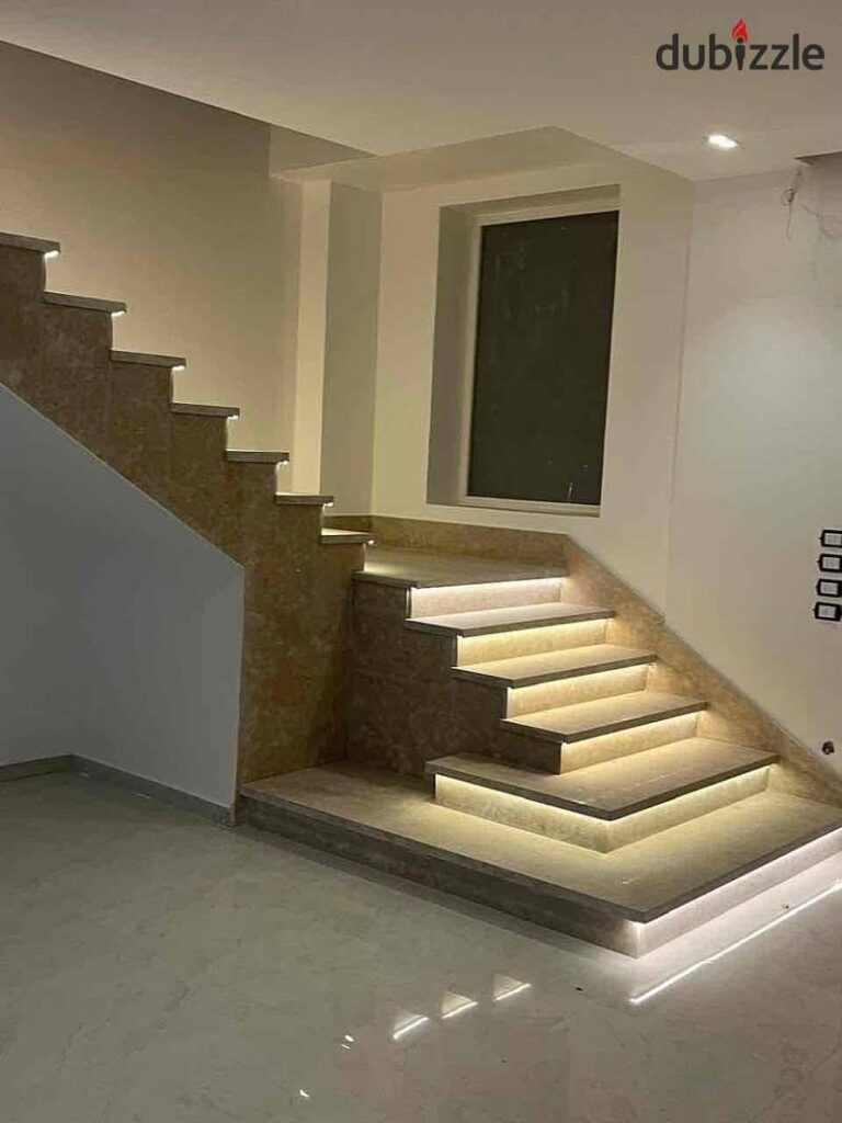 فيلا للبيع بجاردن و روف وبسعر مميز و رخيص في كمبوند بادية اكتوبر 0