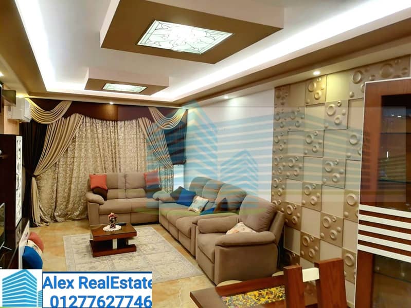 شقه مفروشه للايجار في لوران على الترام 0