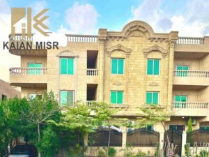 شقة امامي لقطة ٢٣٠ م بڤيو جاردن مفتوح متشطبة الترا سوبر لوكس فى ارقى احياء الفيلات بمدينة الشروق 5,000,000 ج.م